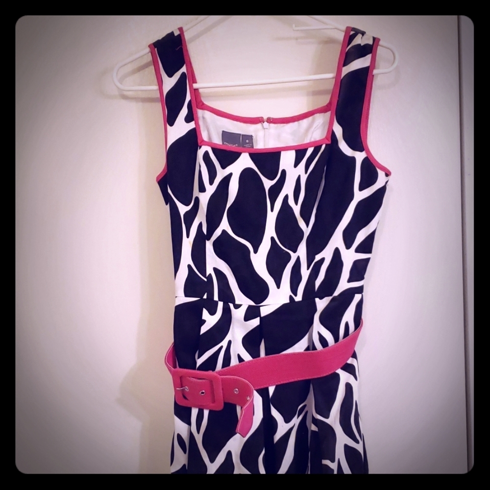 Black/white/pink summer dress